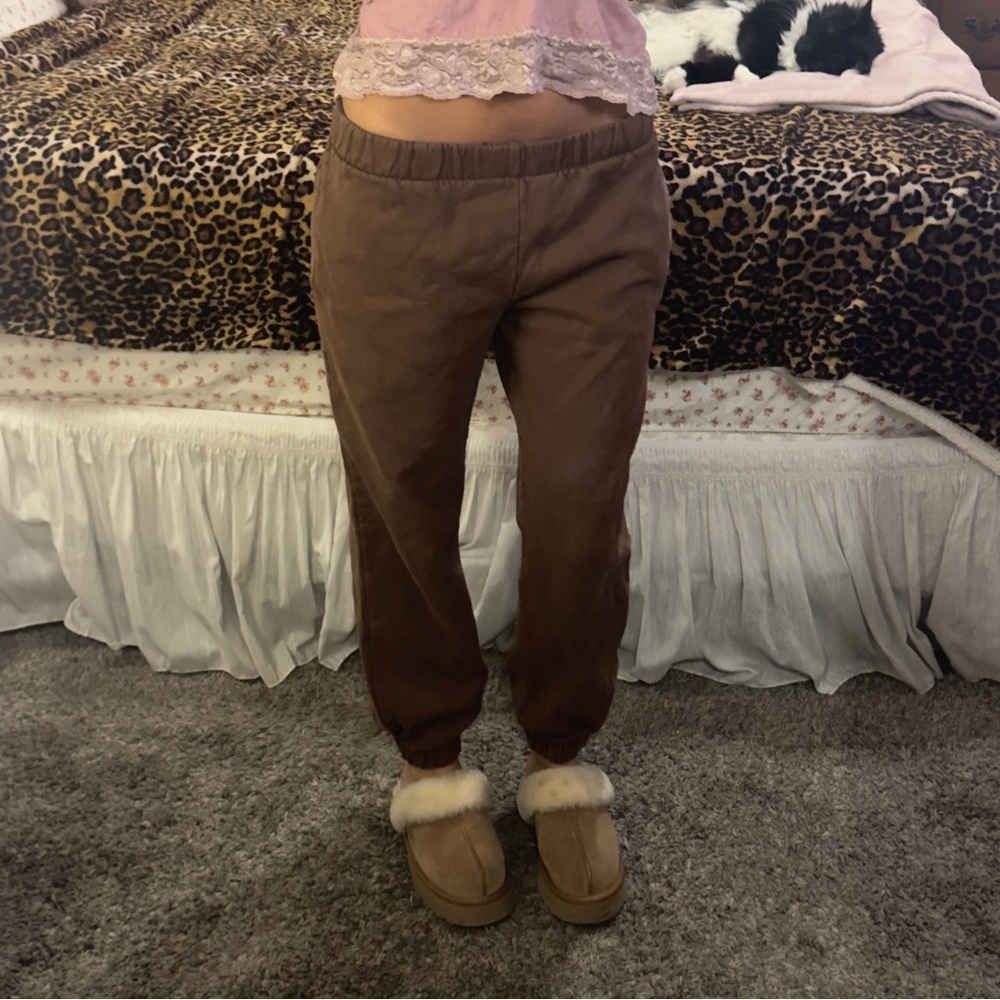 Brandy Melville Brown Jogger Pants